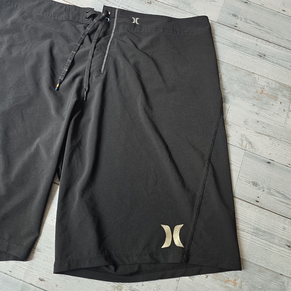 Hurley Phantom Drawstring Board Swim Surf Shorts Black Mens 44 - Picture 2 of 10